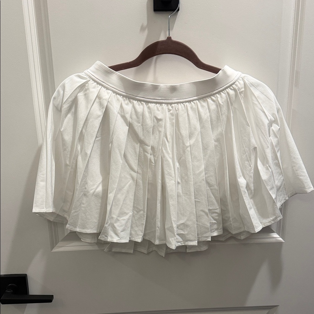 lululemon athletica White Pleated Skater Mini Skirt